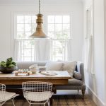 Styling a Sofa and Dining Table in Harmonious Harmony缩略图