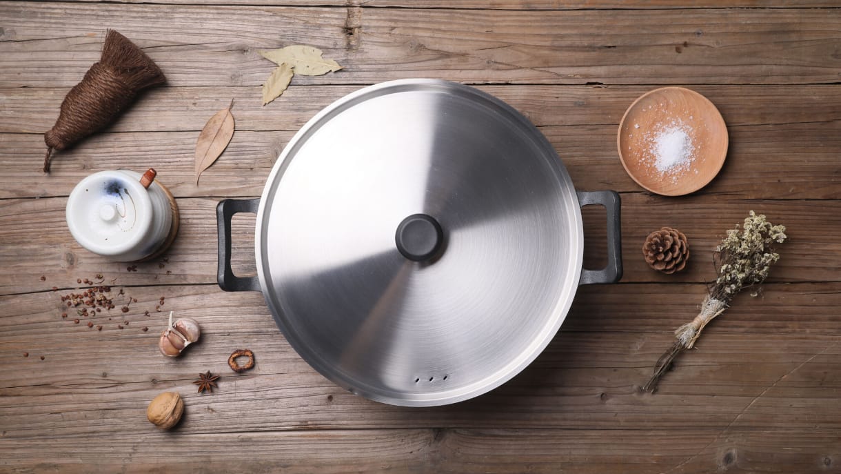 hard anodized cookware disadvantages