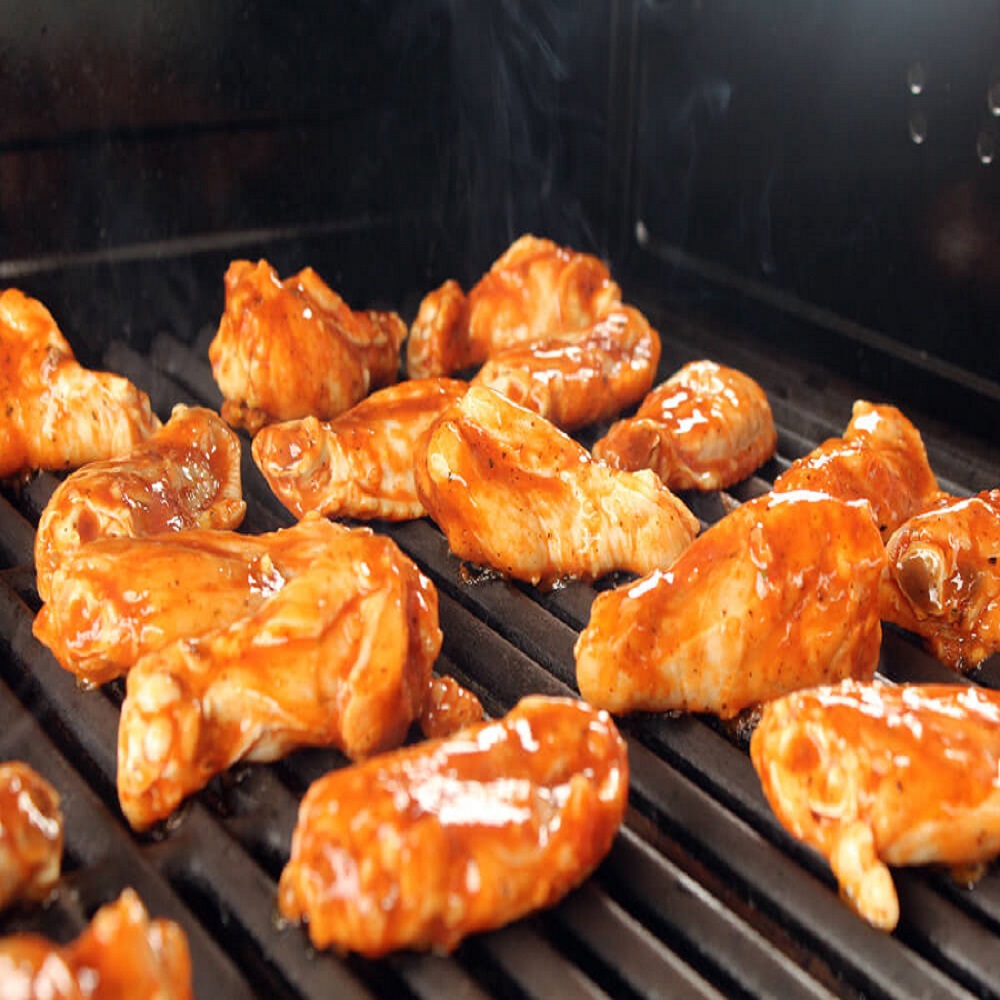 bbq wings on grill