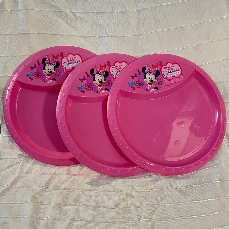 Minnie Mouse dinner plate