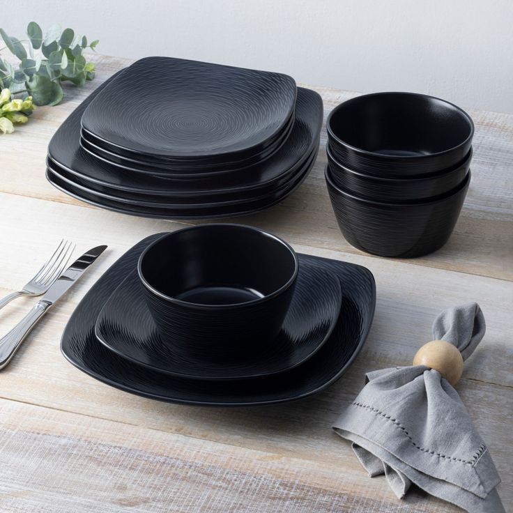 dinnerware