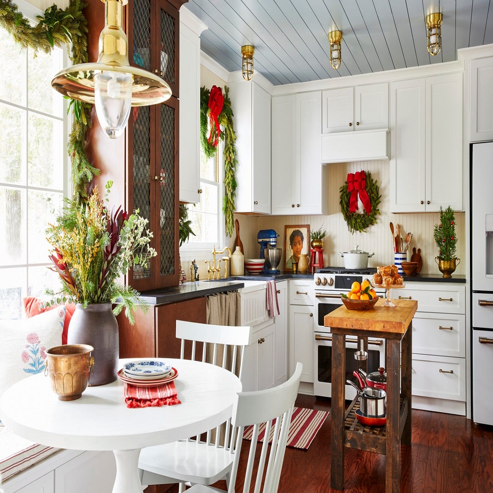 holiday kitchen cabinet