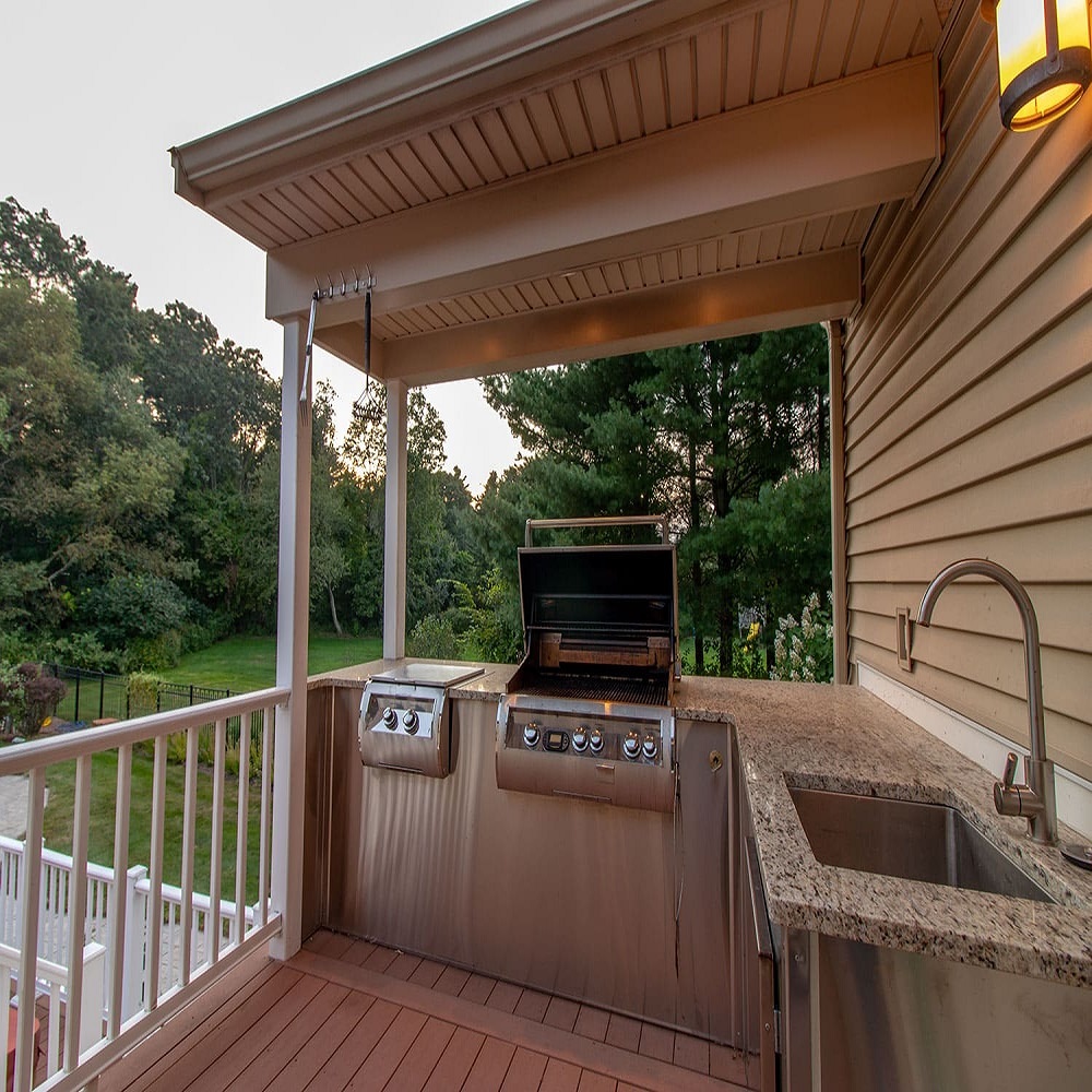 outdoor kitchen essentials