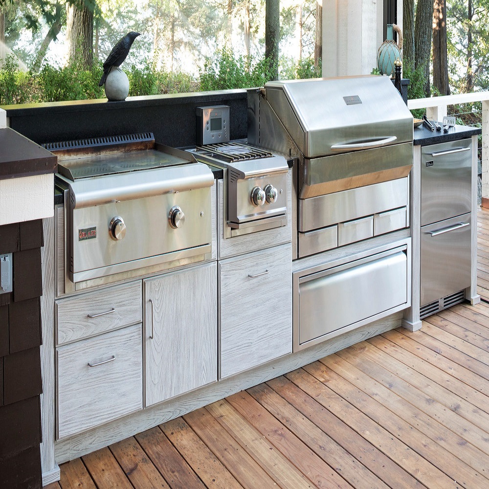 outdoor kitchen essentials