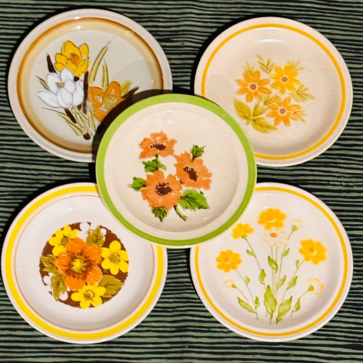 Vintage Floral Salad Plates