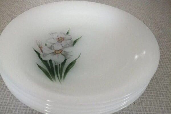 glass tableware