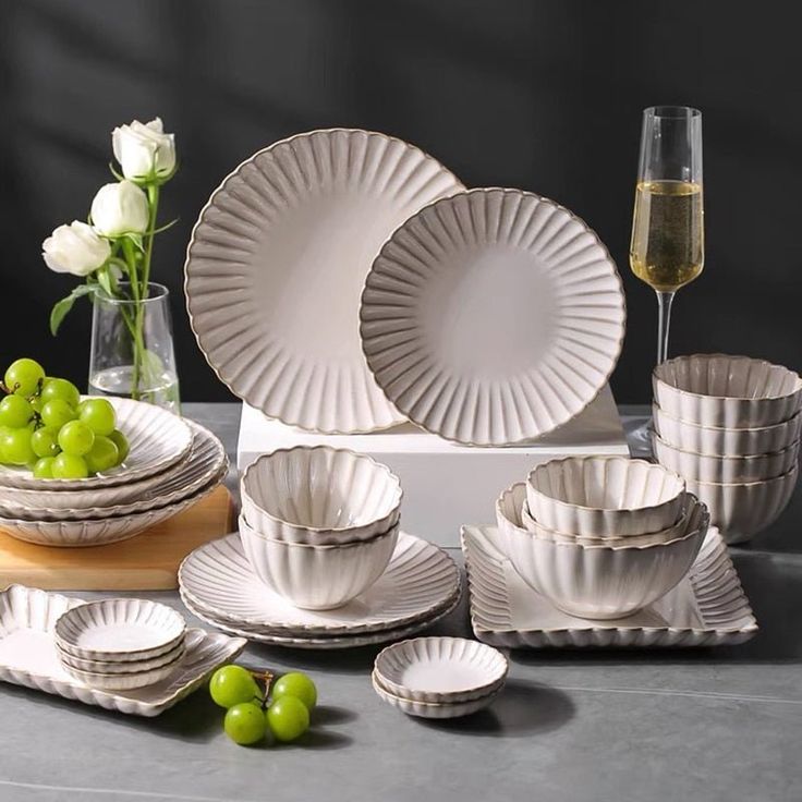 Dinnerware Pieces